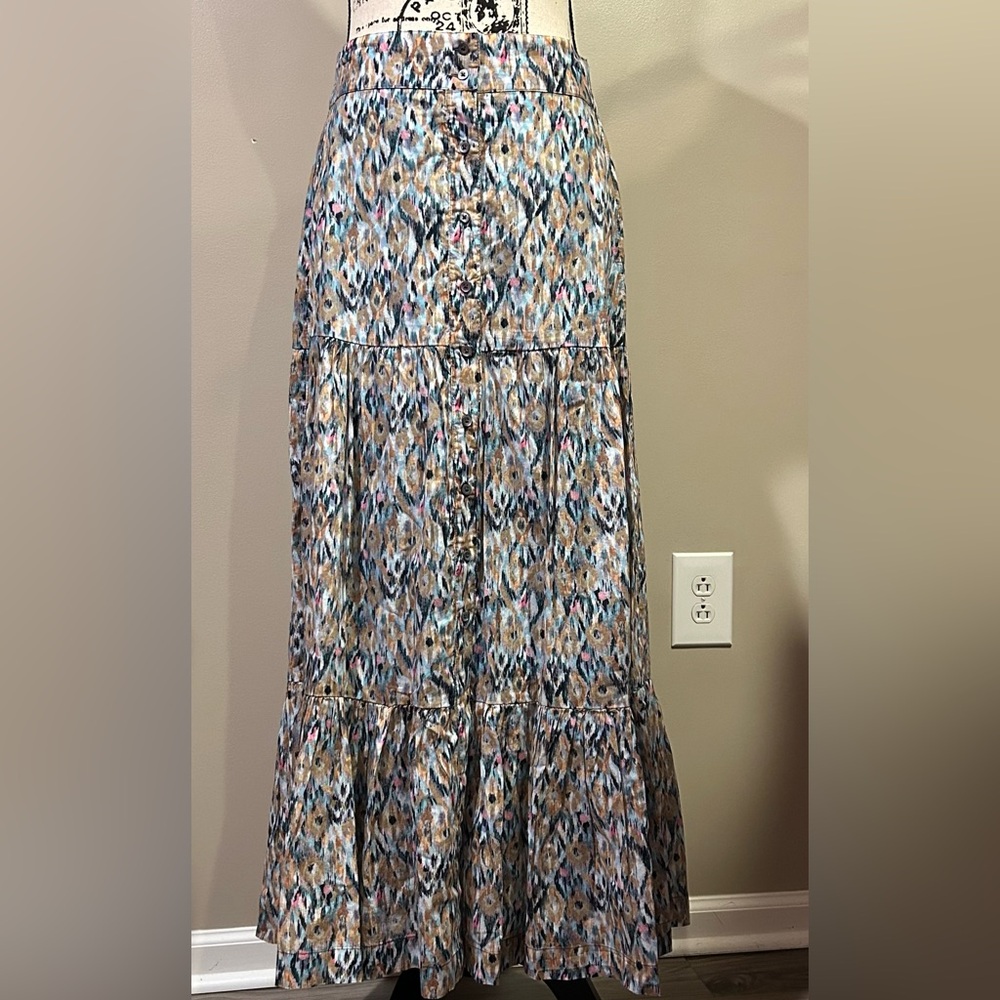 NIC + ZOE Up Beat Woven Ikat Print High Rise Button Front Tiered A-Line Skirt - Picture 6 of 12